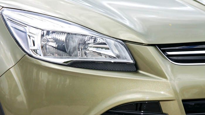 To kinetic design συναντάει τα εκτός δρόμου χαρακτηριστικά, όπως οι ποδιές, στο Kuga. 